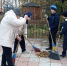 Школьники провели субботник на мемориале - Michurinsk68.Ru